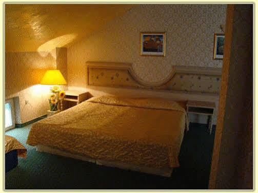 פלובדיב Hotel Dali מראה חיצוני תמונה
